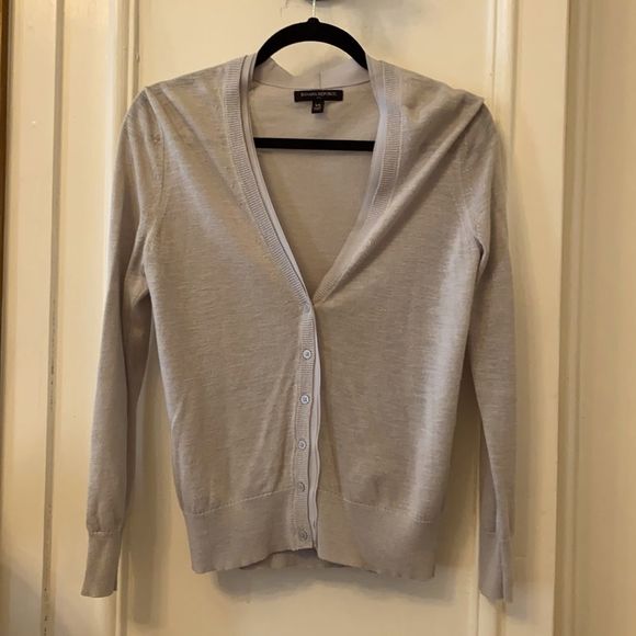 Banana Republic button down sweater - Picture 3 of 4